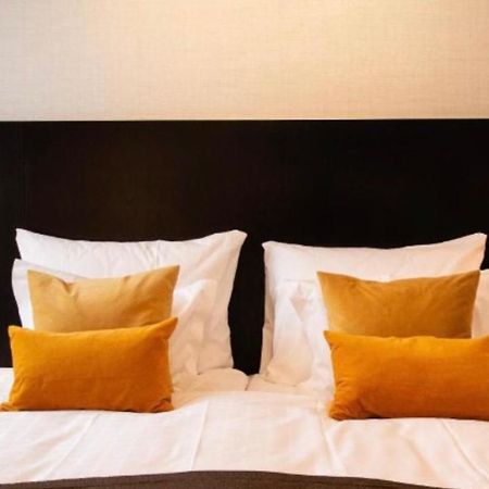 Black Pearl Deluxe Apartments 슈체친 외부 사진