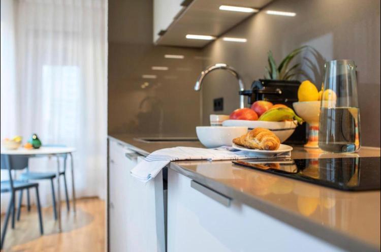 Black Pearl Deluxe Apartments 슈체친 외부 사진