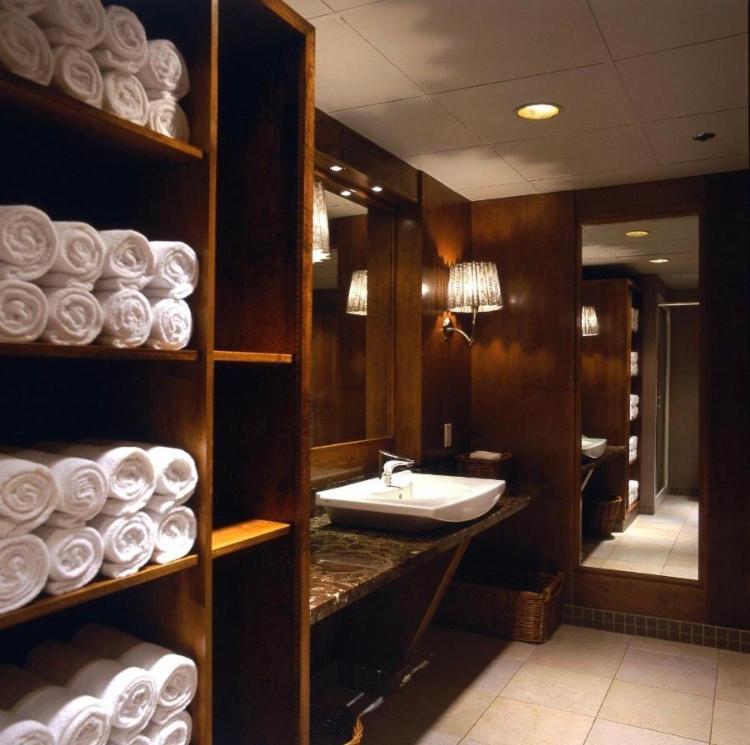 Black Pearl Deluxe Apartments 슈체친 외부 사진